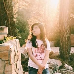 Meet your Posher, Esther